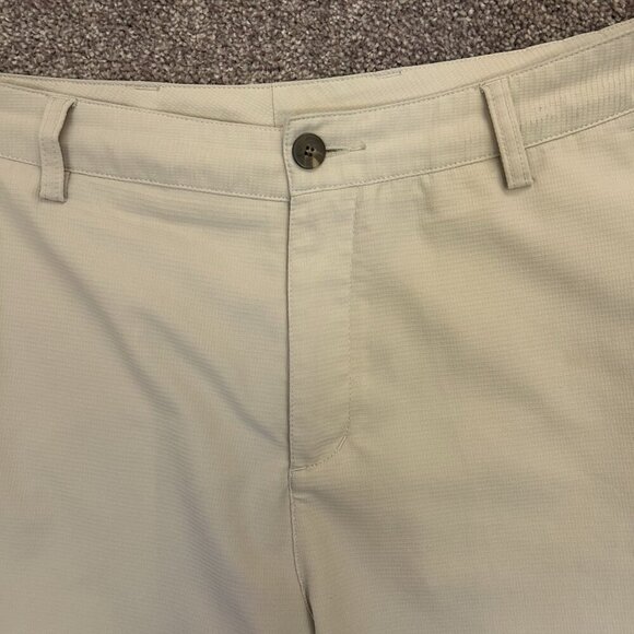 adidas Men's Chino Shorts 11" Inseam Ivory Climacool Pockets Belt Loops Size 32 - Picture 3 of 16